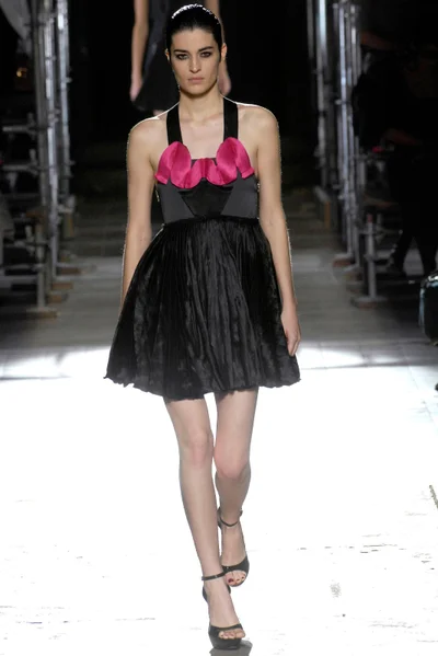 Look 1